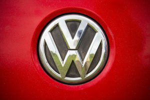 Read more about the article VWs „Schummelsoftware“ – Kein Rücktrittsrecht trotz manipulierter Abgaswerte